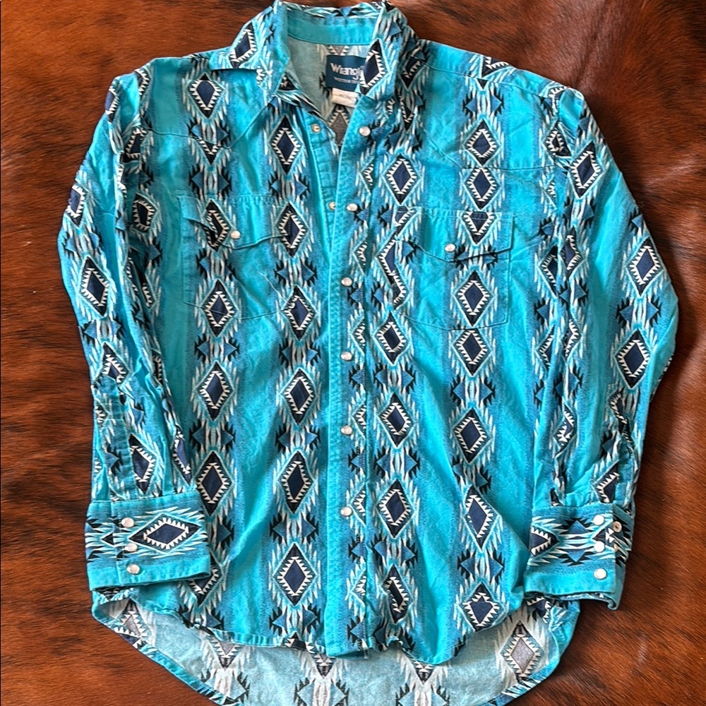 Wrangler Men's Blue Patterned Shirt